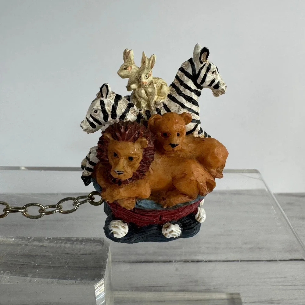 Vintage Noahs Ark Figurine Set 4 Piece Resin Animal Boat Chain Linked Decor
